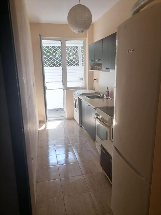 Appartamento Prekrasen Apartament V Burgas Esterno foto